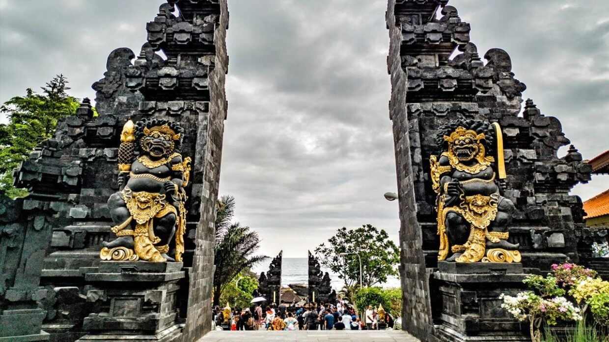 Tanah Lot Entrance 
