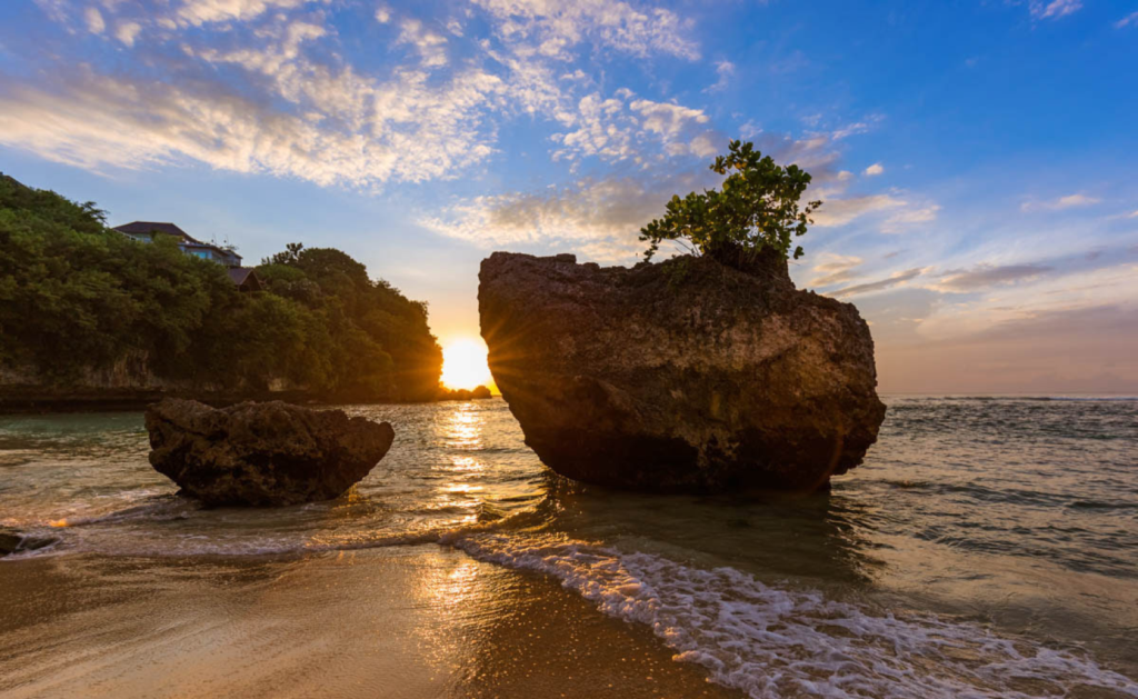 padang padang beach uluwatu