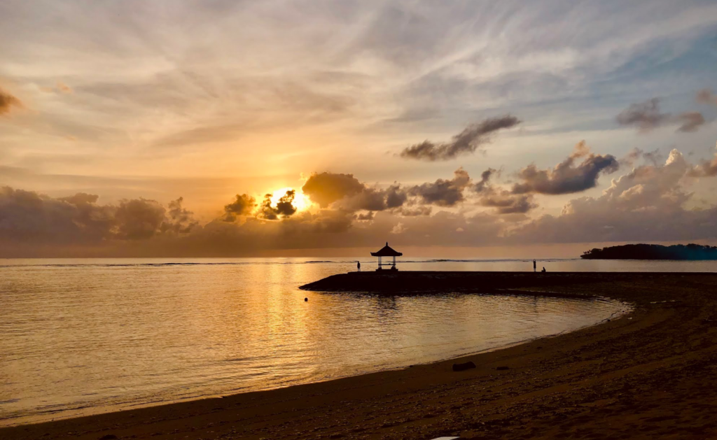Nusa Dua Sunset or Sunrise: Tanjung Benoa beach