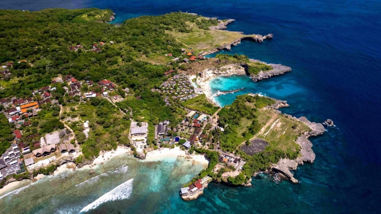 Lembongan and Ceningan